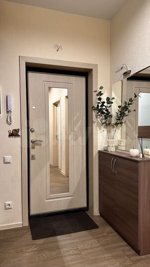 2-к. квартира, 65 м², 2/17 эт.