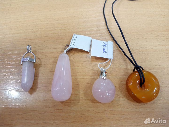 Бусины, подвески, браслеты, серьги из нат камней