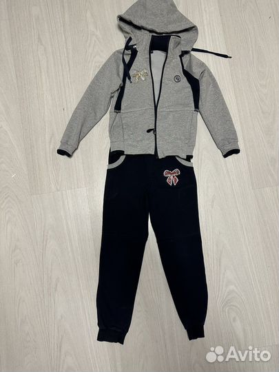 Спортивный костюм