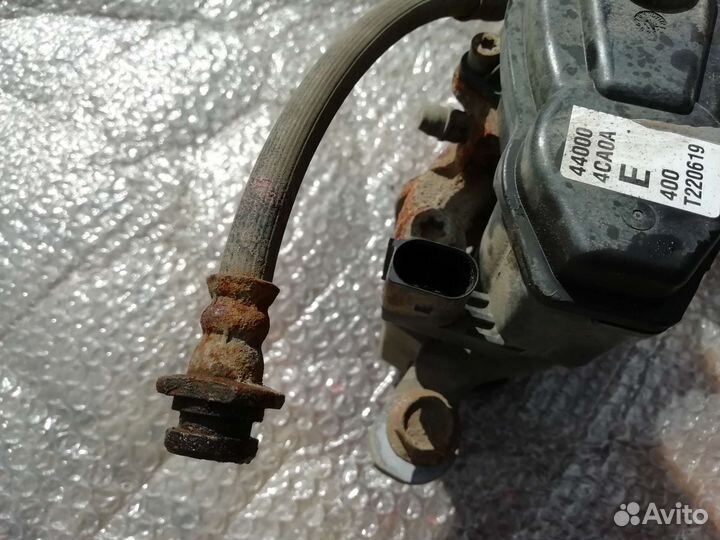 Суппорт задний Nissan X-Trail t32 Qashqai j11