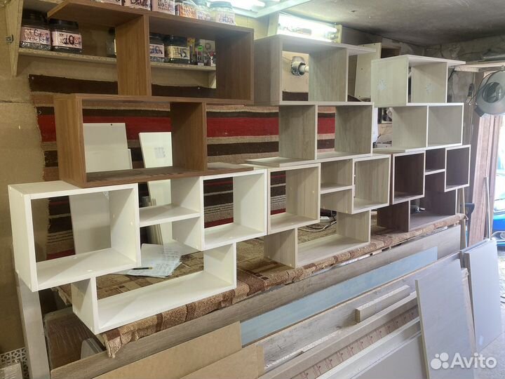 Полка настенная навесная