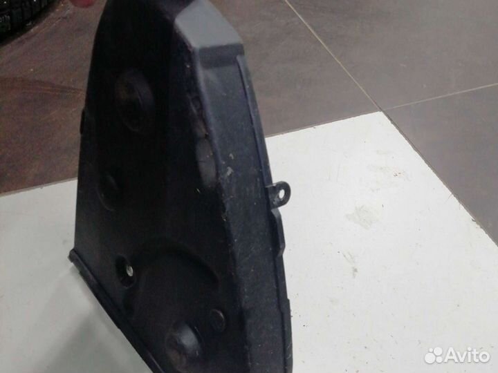 Продам крышку двс (грм) на 1.9д