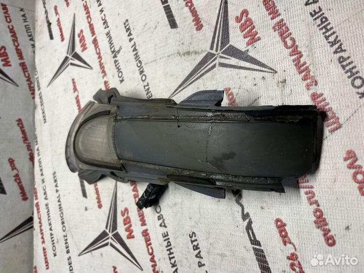 Поворотник w220 Mercedes левый дорест без стекла