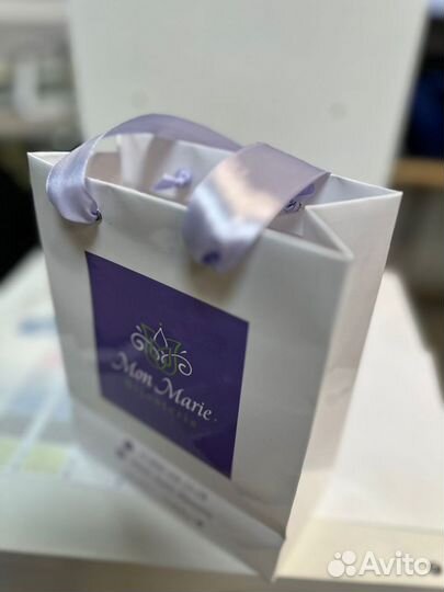 Бумажные пакеты с печатью логотипа. Коробки. Бирки