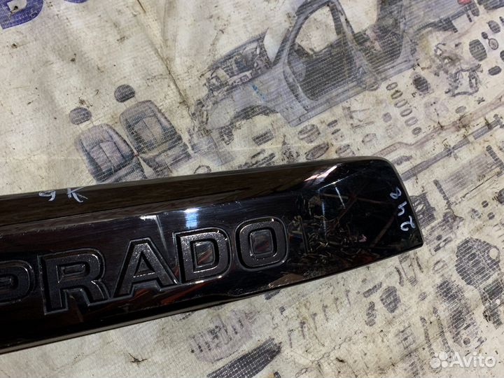 Накладка крышки багажник Land Cruiser Prado 150