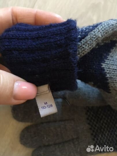 Комплект Шапка Barcelona, шарф и перчатки Gap