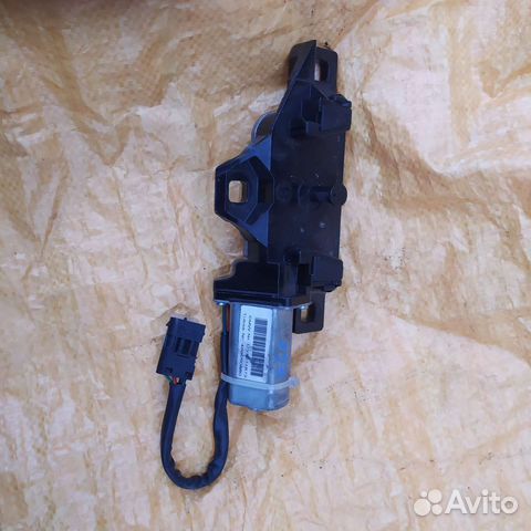 Bmw e65 e66 e67 привод замка багажника с прижимом