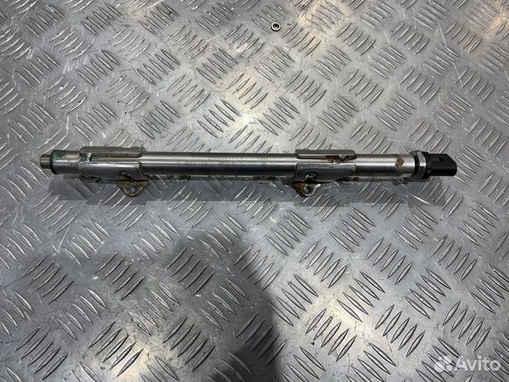 Топливная рампа Skoda Rapid CZC 2018