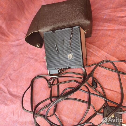 Фотовспышка Saulute в футляре