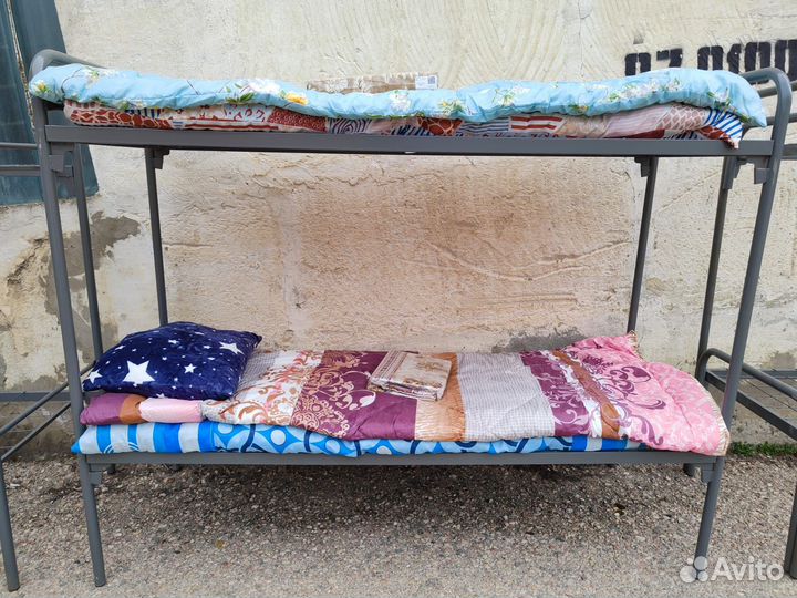 Кровать металлическая