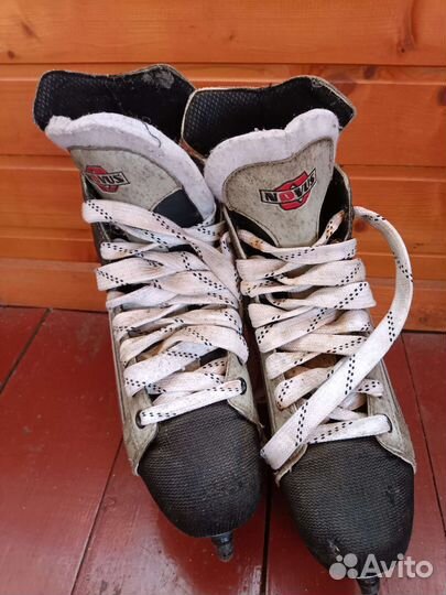 Коньки хоккейные