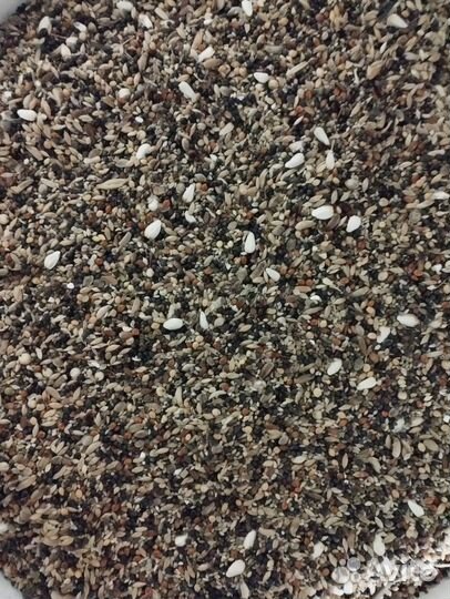 Корм для певчих птиц и канареек