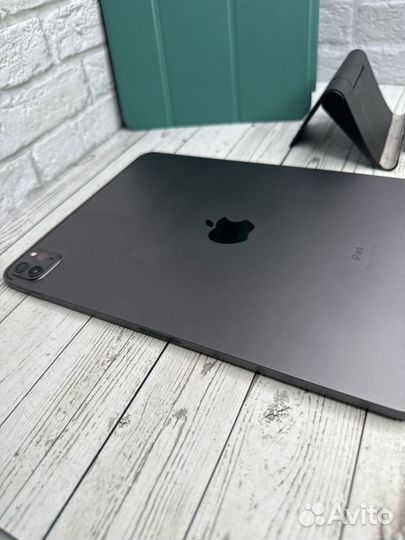 Apple iPad Pro 11 2021 M1 (3 поколение)