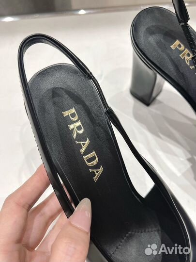 Женские туфли лодочки Prada