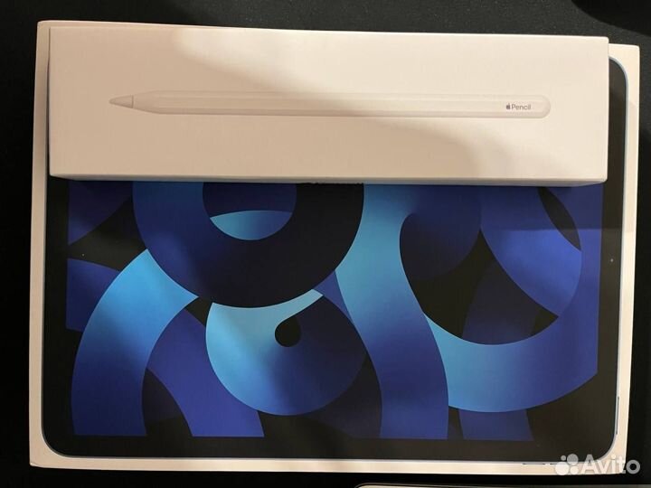 Планшет Apple iPad Air 5 со стилусом + чек