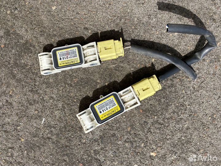 Датчик AIR BAG Mitsubishi Galant DJ1A