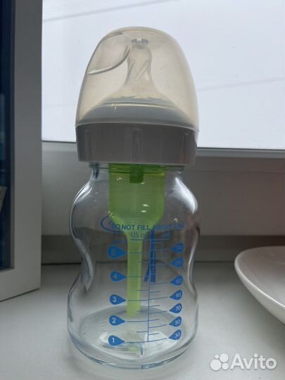 Бутылочка стеклянная