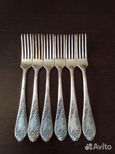 Набор столовых приборов мельхиор