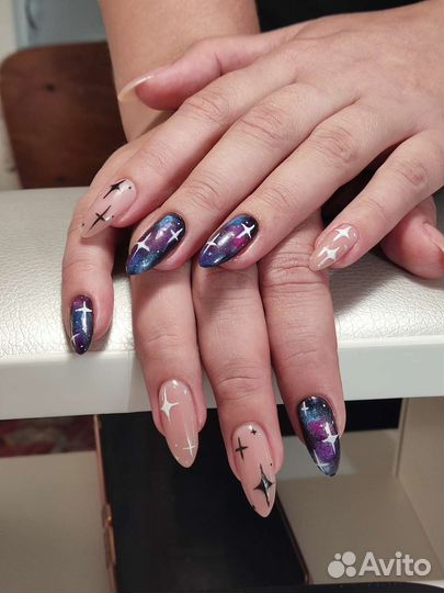 Маникюр и педикюр