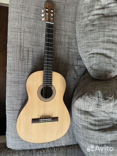 Гитара yamaha c40m