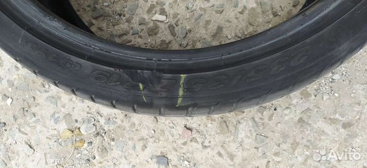 Pirelli P Zero 235/35 R19 91