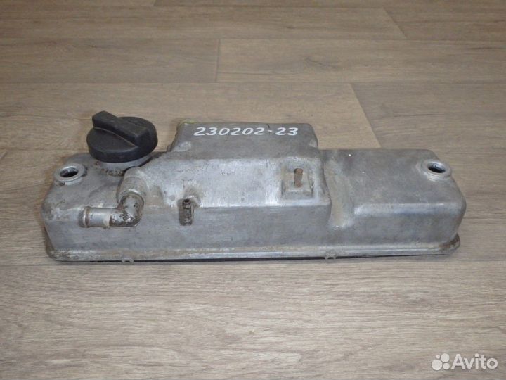 Крышка головки блока (клапанная) 2110 - 2111 - 2112 (Лада 110)