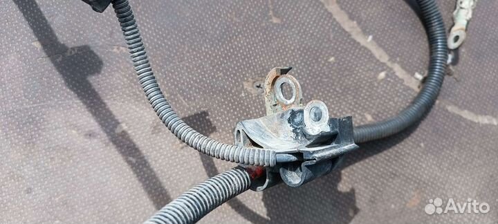 Клемма аккумулятора плюсовая Форд Мондео 3 2.0