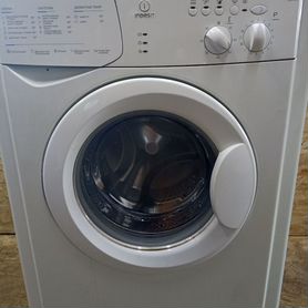 Стиральная машина indesit 5кг