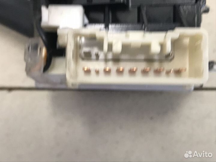 Переключатель поворотов подрулевой Grand Vitara 20