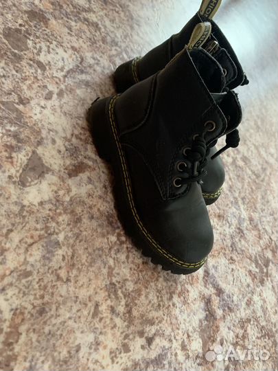 Ботинки для девочки