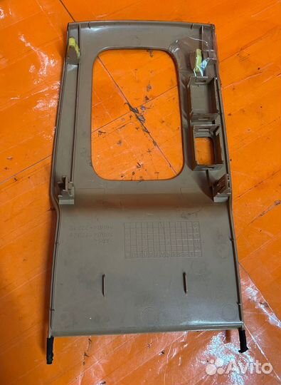 Консоль селектора АКПП Toyota Mark II, 1004125