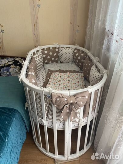 Детская кроватка с маятником-трансформер