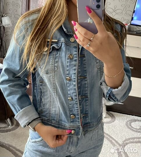 Джинсовая куртка