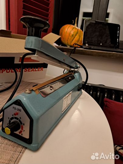 Запайщик пакетов ручной импульсный FS 200