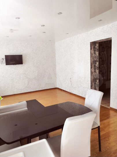 4-к. квартира, 106,4 м², 3/3 эт.