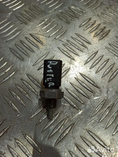 Датчик температуры Renault Duster 2.0 2013