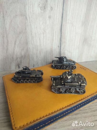Бронзовый танк коллекционная модель Т-34/85