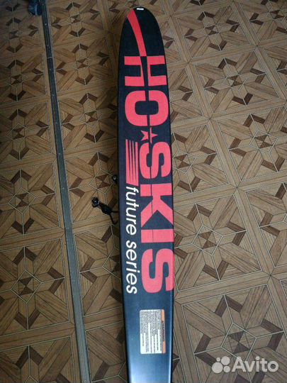 Слаломная водная лыжа