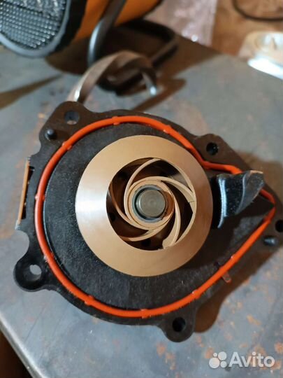 Водяная помпа Пежо 3008 120лс и термостат