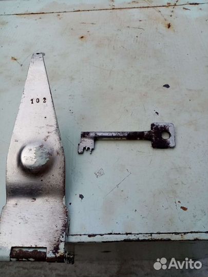 Сейф СССР. Переносная касса