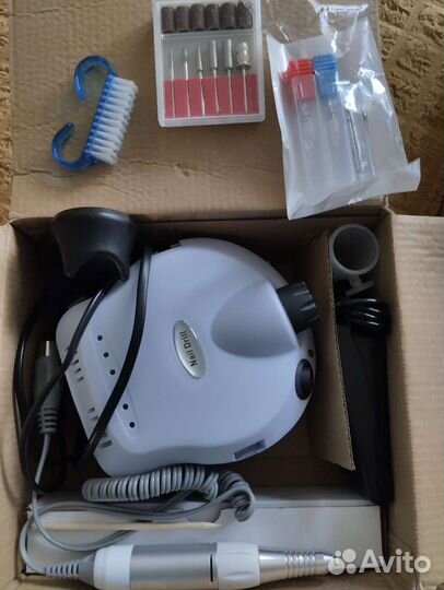 Лампа и аппарат для маникюра