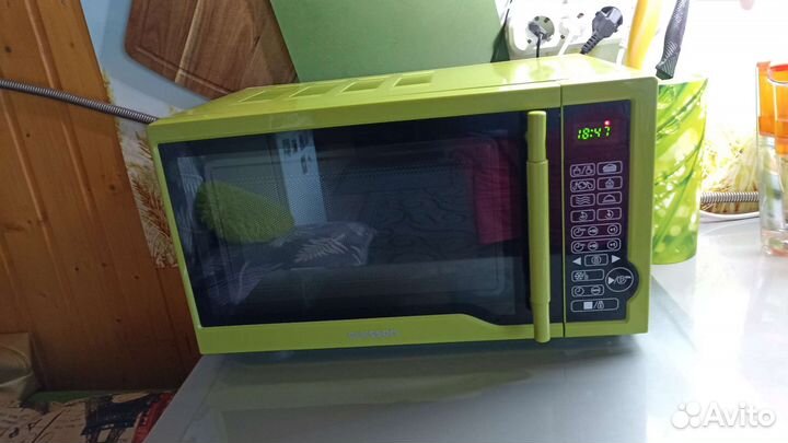 Микроволновая печь бу в рабочем состоянии