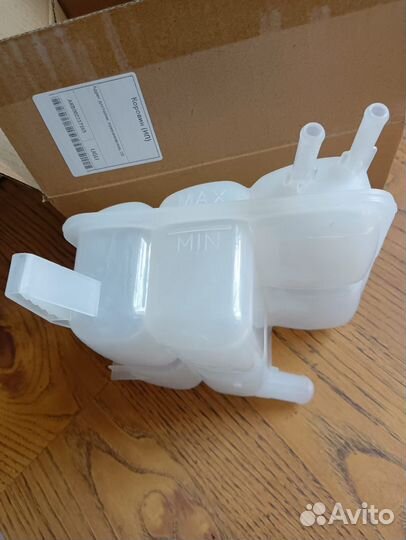 Расширительный бачок на Ford Focus 3 новый