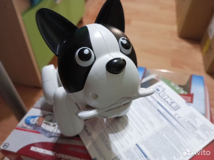 Собака-робот Duke