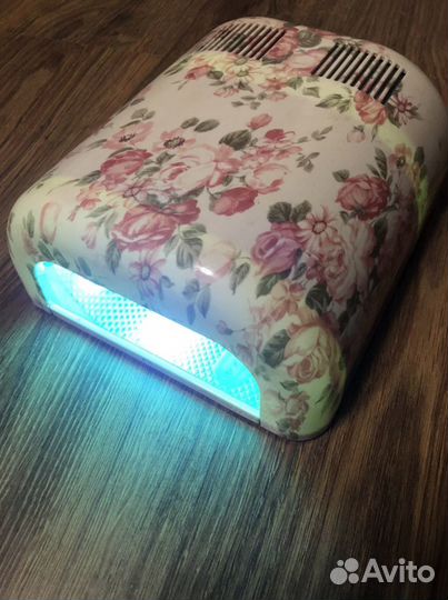 Лампа для маникюра