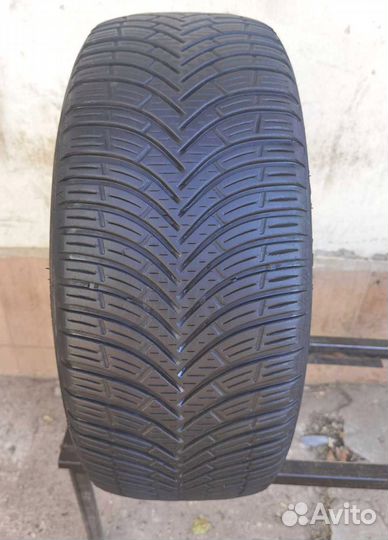 Kleber Quadraxer 2 215/50 R17 95W