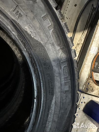 Nokian Tyres Hakkapeliitta 5 215/60 R16