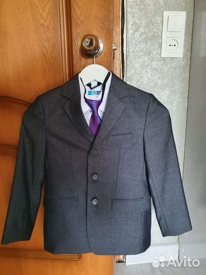 Школьный костюм