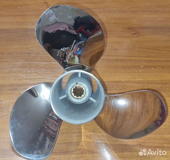 Винт Yamaha 20-30, F20-25 (3x9-7/8x13) Сталь