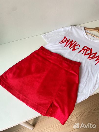 Юбка с разрезом guuzia